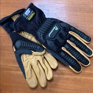 NWOT Leather palm drivers gloves. XL